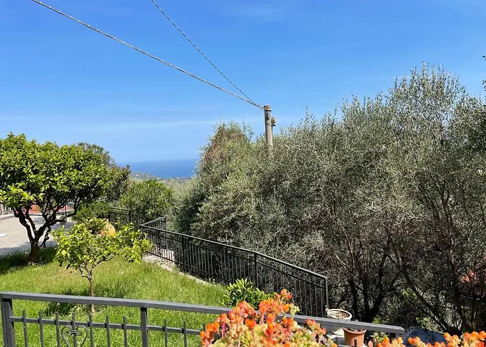 Casa Dei Fiori By Interhome Lägenhet Lingueglietta