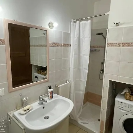 Apartment Casa Dei Fiori By Interhome Lingueglietta