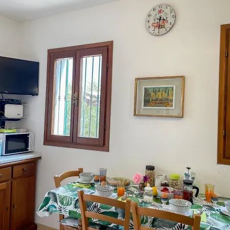 Apartment Casa Dei Fiori By Interhome Lingueglietta