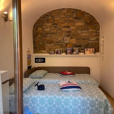 Locazione Turistica Casa dei Fiori *